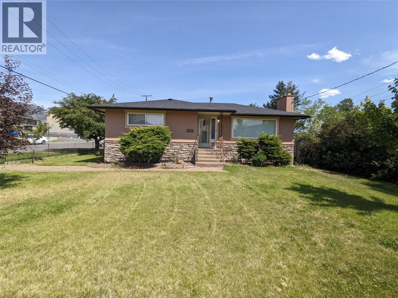 MLS® listing #29741263 for sale located at 1020 13TH Street