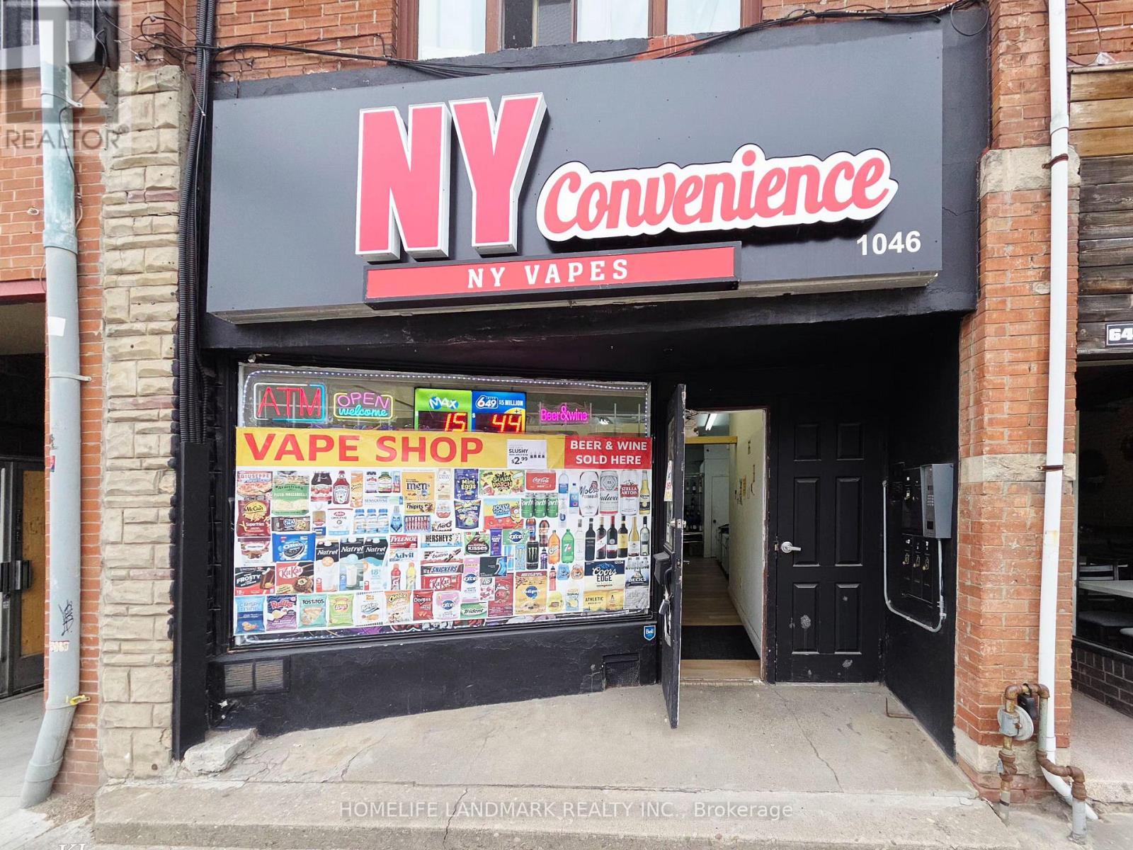MLS® listing #29742330 for sale located at 1046 BATHURST STREET