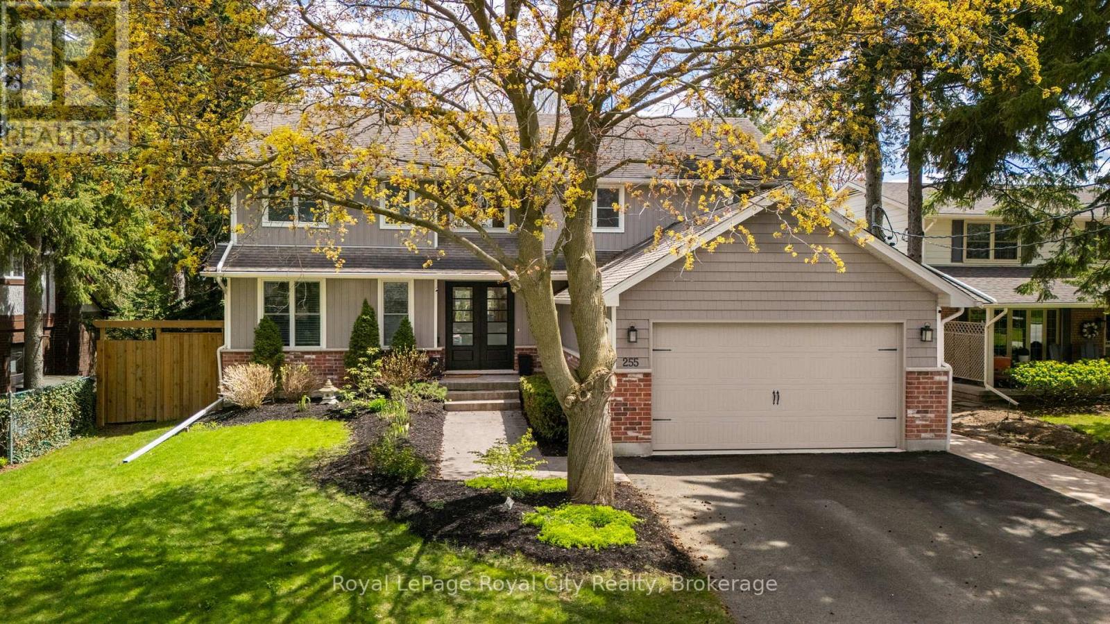 MLS® listing #29742473 for sale located at 255 NORMANDY AVENUE