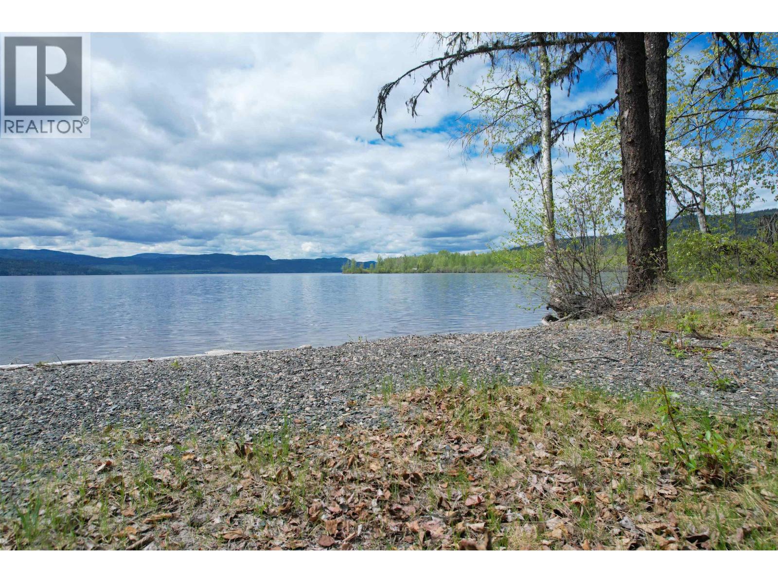 MLS® listing #29743137 for sale located at 2855 HOOVER BAY ROAD