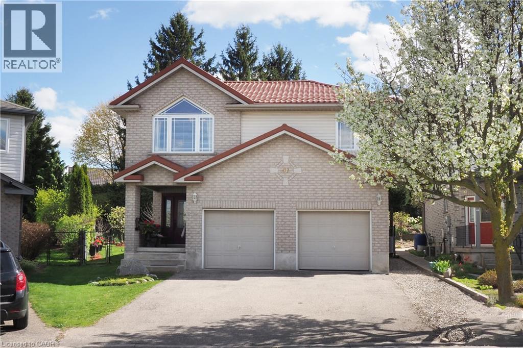 MLS® listing #29743299 for sale located at 40 DINEEN Court