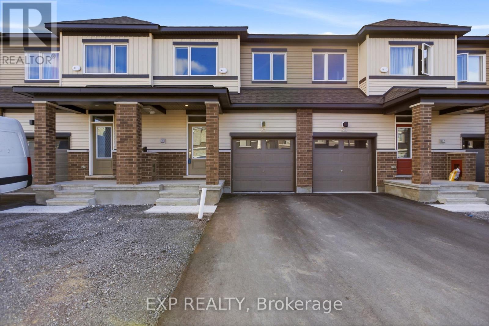 MLS® listing #29743669 for sale located at 32 PUMICE PLACE