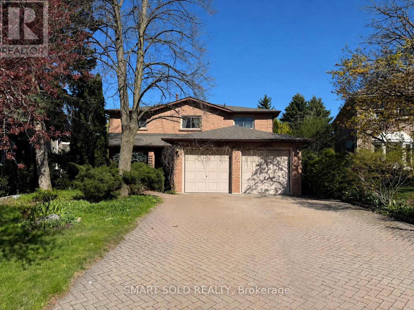 MLS® listing #29743682 for sale located at 14 MARCHWOOD CRESCENT