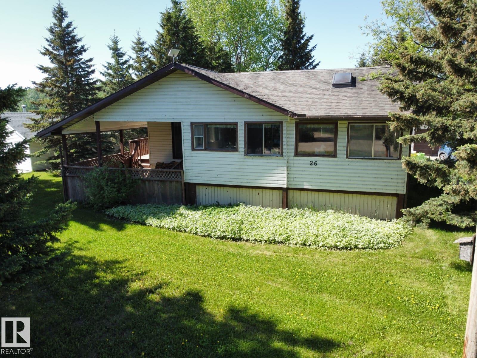 MLS® listing #29744266 for sale located at 26 Lakeshore DR