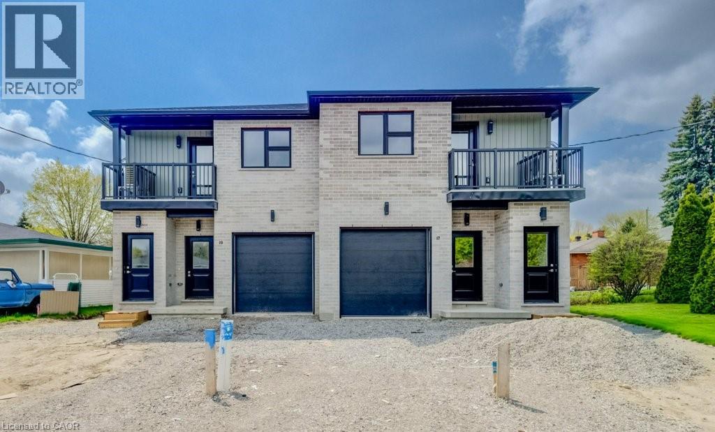 MLS® listing #29744822 for sale located at 17 DOWNEY Street Unit# 4