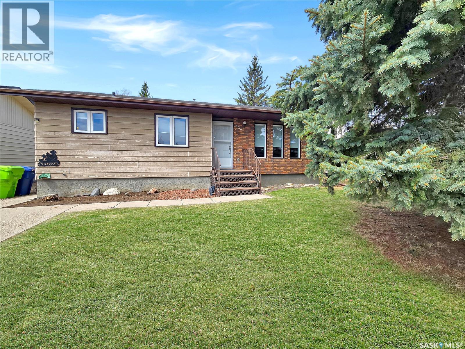 MLS® listing #29745041 for sale located at 624 Boundary AVENUE S