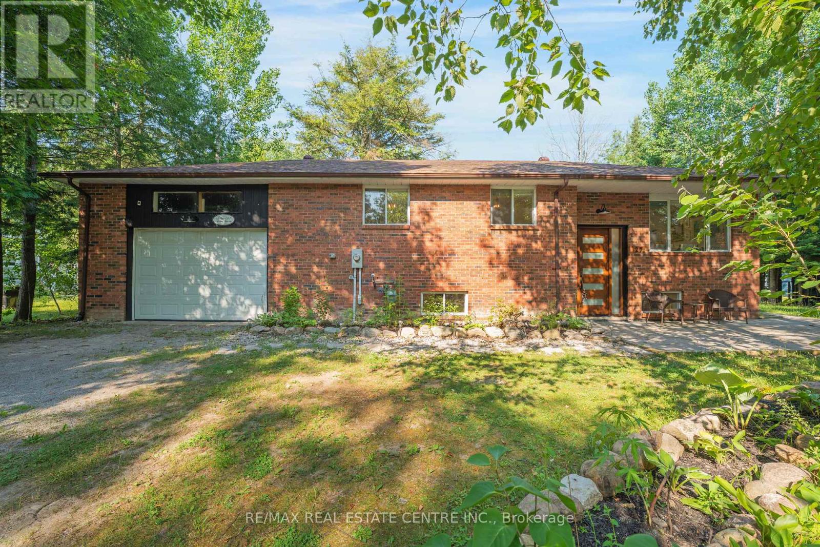 MLS® listing #29745344 for sale located at 27 IRENE ROAD