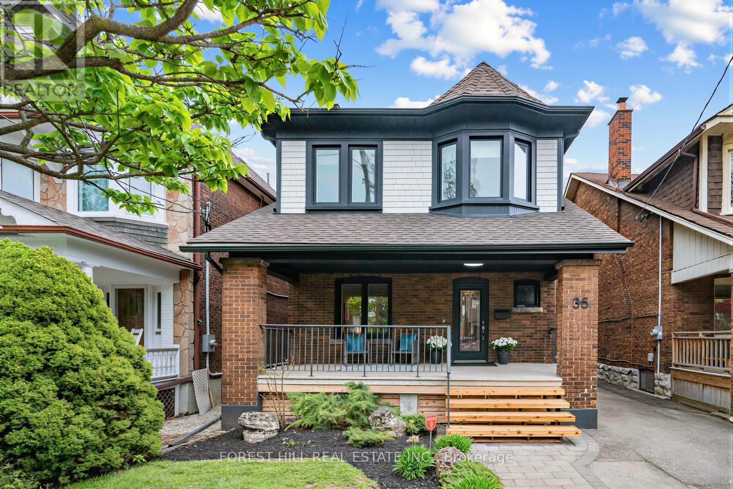 MLS® listing #29745361 for sale located at 35 WESTMOUNT AVENUE