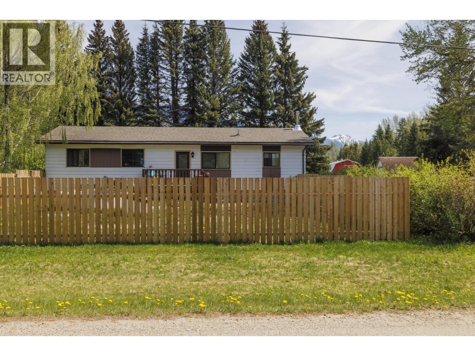 MLS® listing #29746664 for sale located at 1090 DYKE ROAD