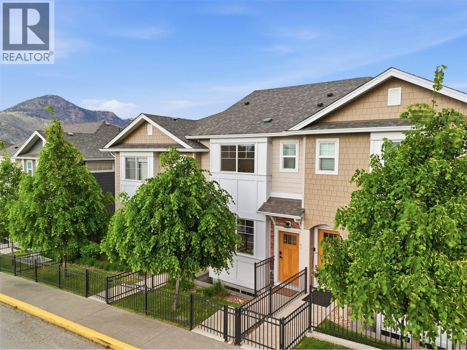MLS® listing #29747911 for sale located at 1393 9TH Avenue Unit# 109