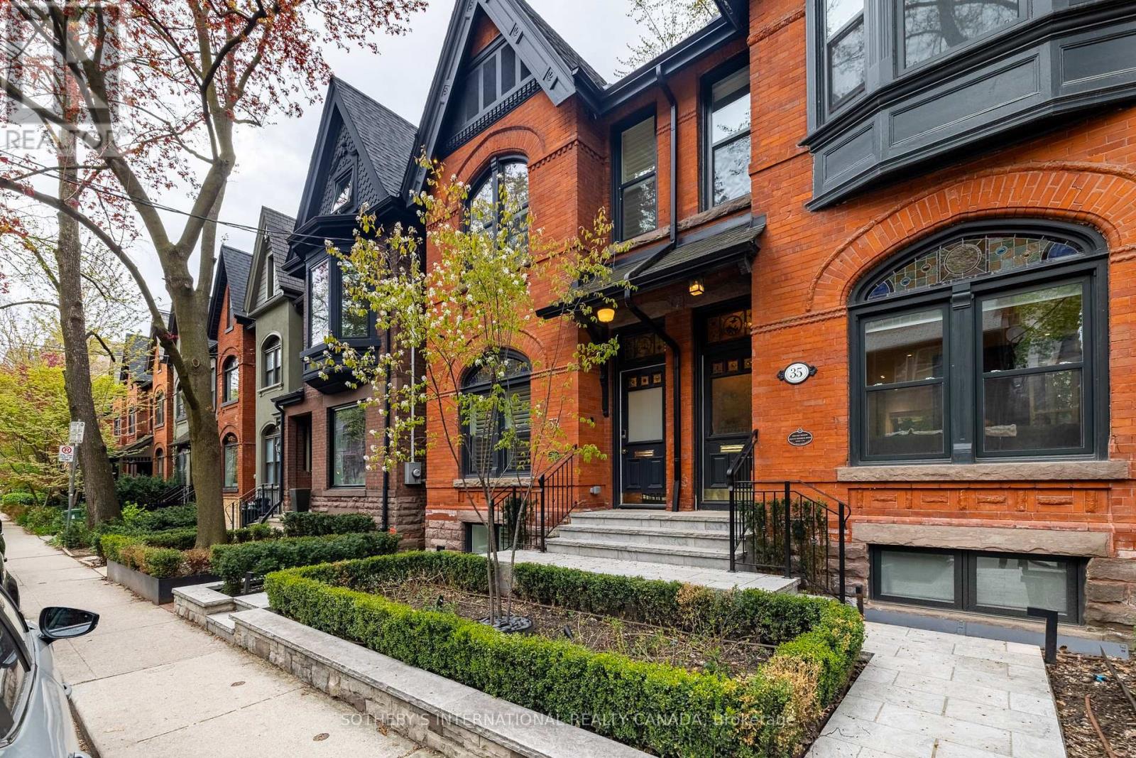 MLS® listing #29748055 for sale located at 33 TRANBY AVENUE