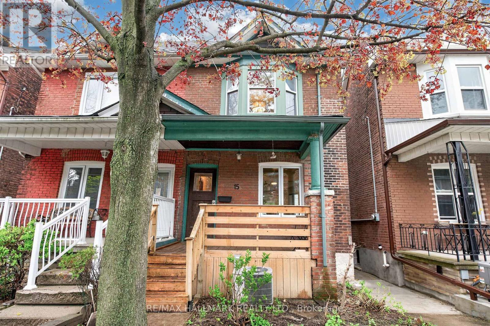 MLS® listing #29748565 for sale located at 15 PAGE STREET
