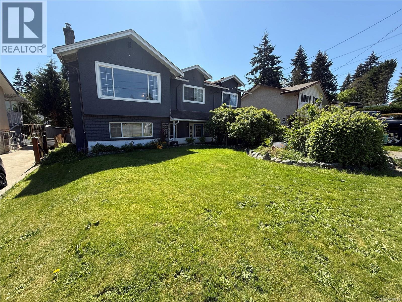 MLS® listing #29750026 for sale located at 6343 Fairview Way