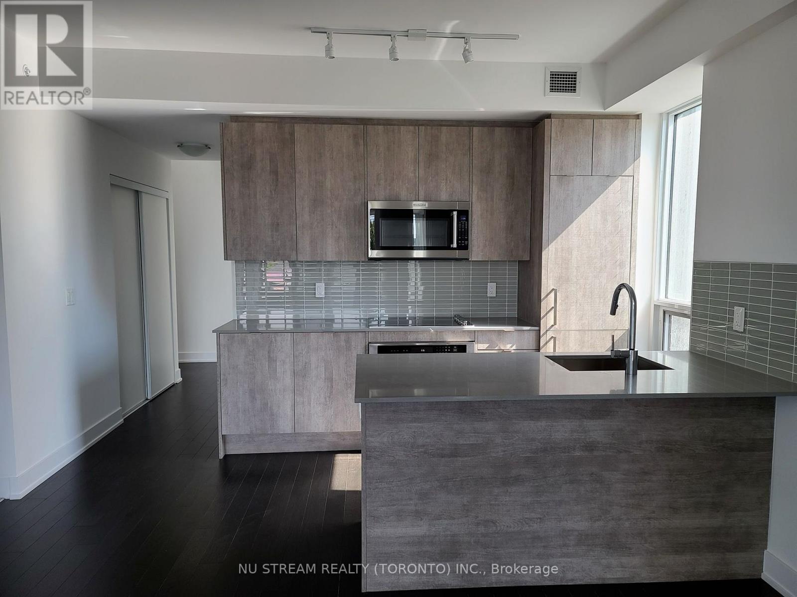 MLS® listing #29750130 for sale located at 307 - 181 BEDFORD ROAD