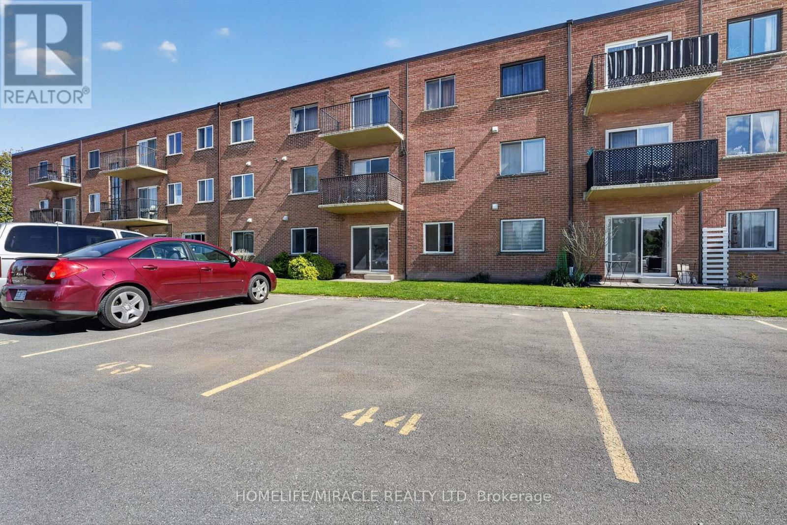 MLS® listing #29750155 for sale located at 5 - 456 CARLTON STREET