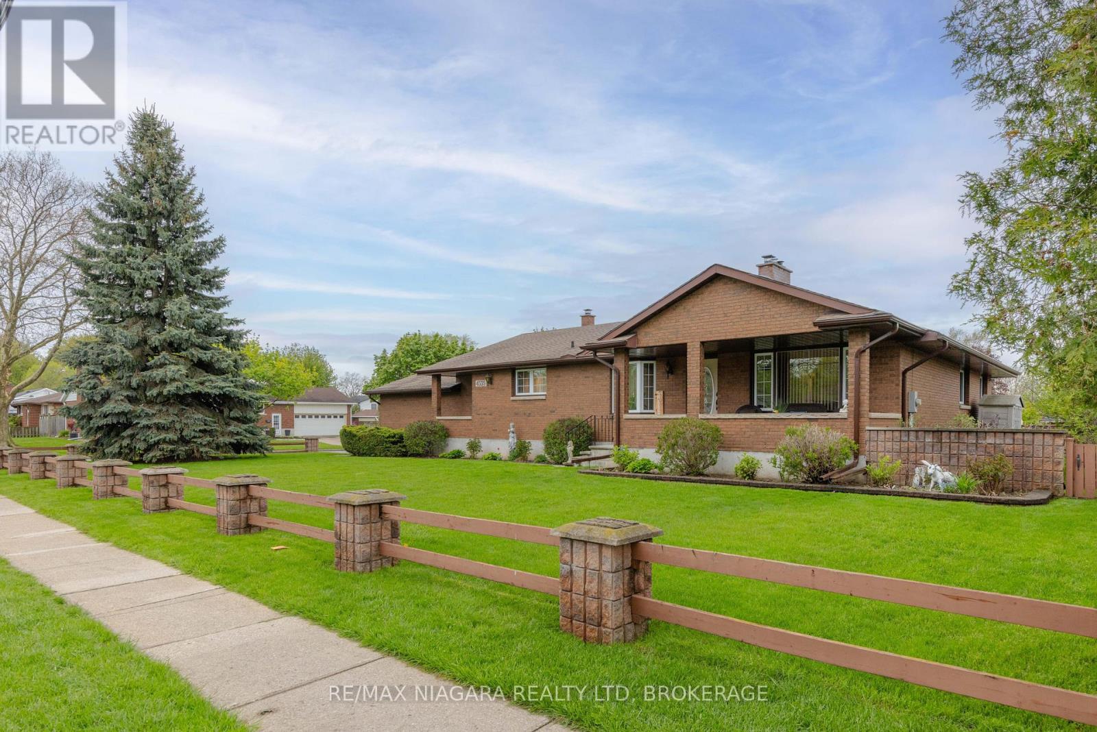 MLS® listing #29750683 for sale located at 4535 DORCHESTER ROAD