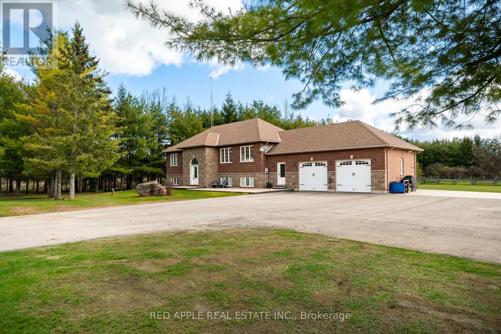 MLS® listing #29750696 for sale located at 996609 MULMUR-TOSORONTIO TOWNLINE