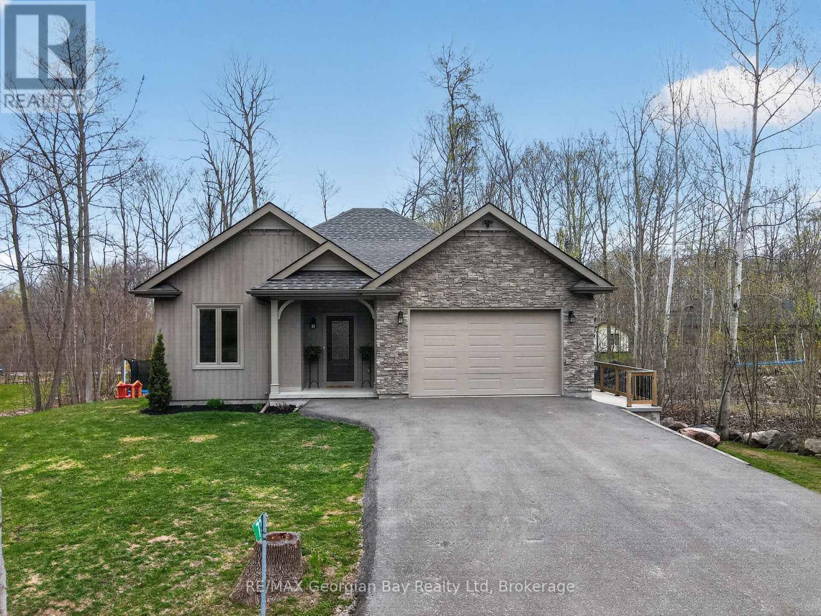 MLS® listing #29750792 for sale located at 73 POLISH AVENUE