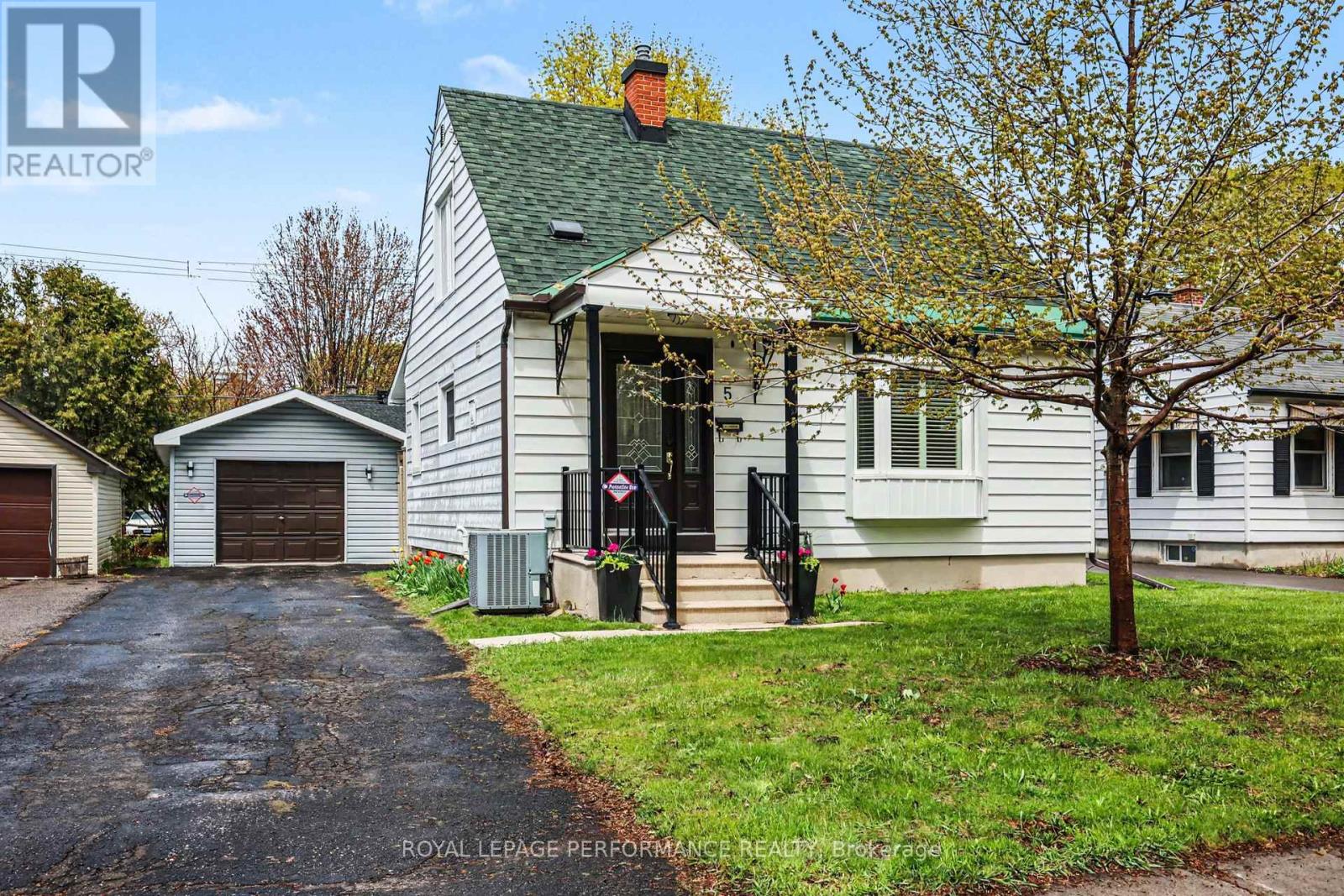 MLS® listing #29750879 for sale located at 5 MARSHALL AVENUE