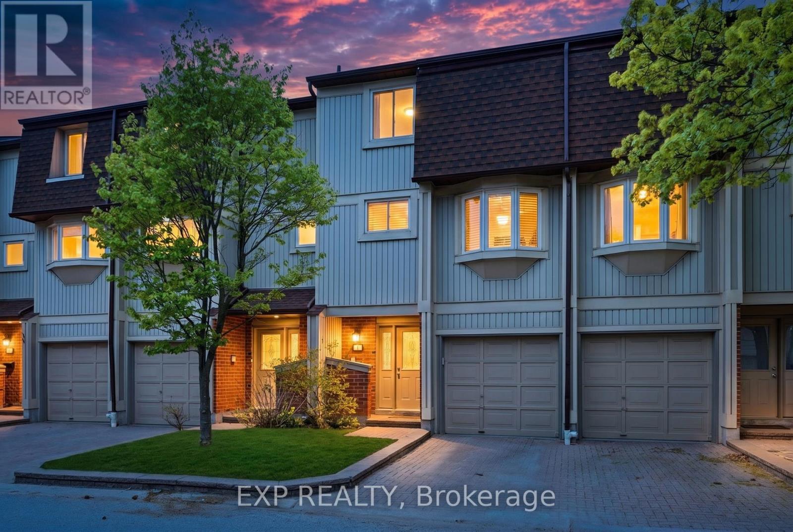 MLS® listing #29751365 for sale located at 2 - 1010 WALDEN CIRCLE