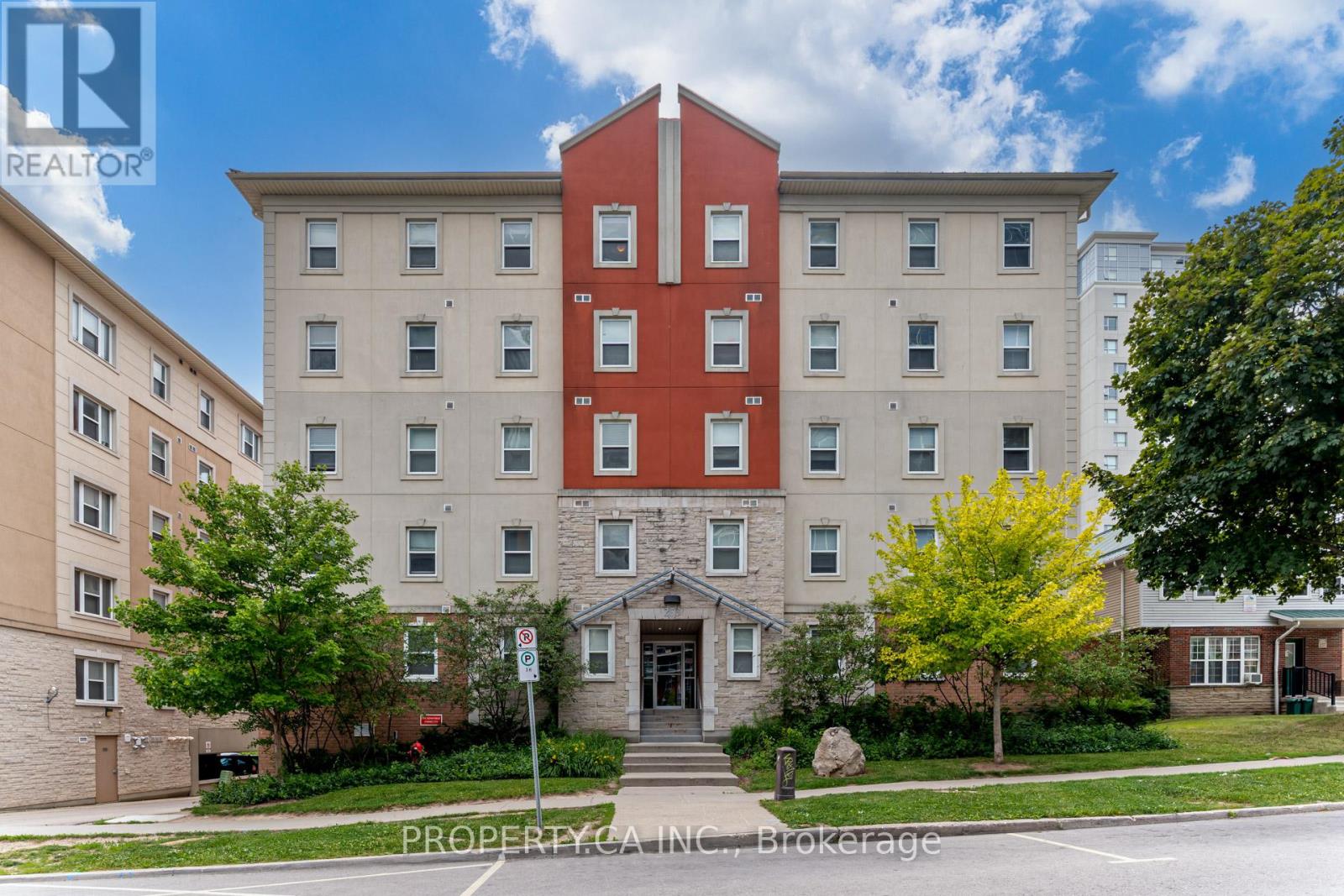 MLS® listing #29751447 for sale located at 204 - 253 LESTER STREET