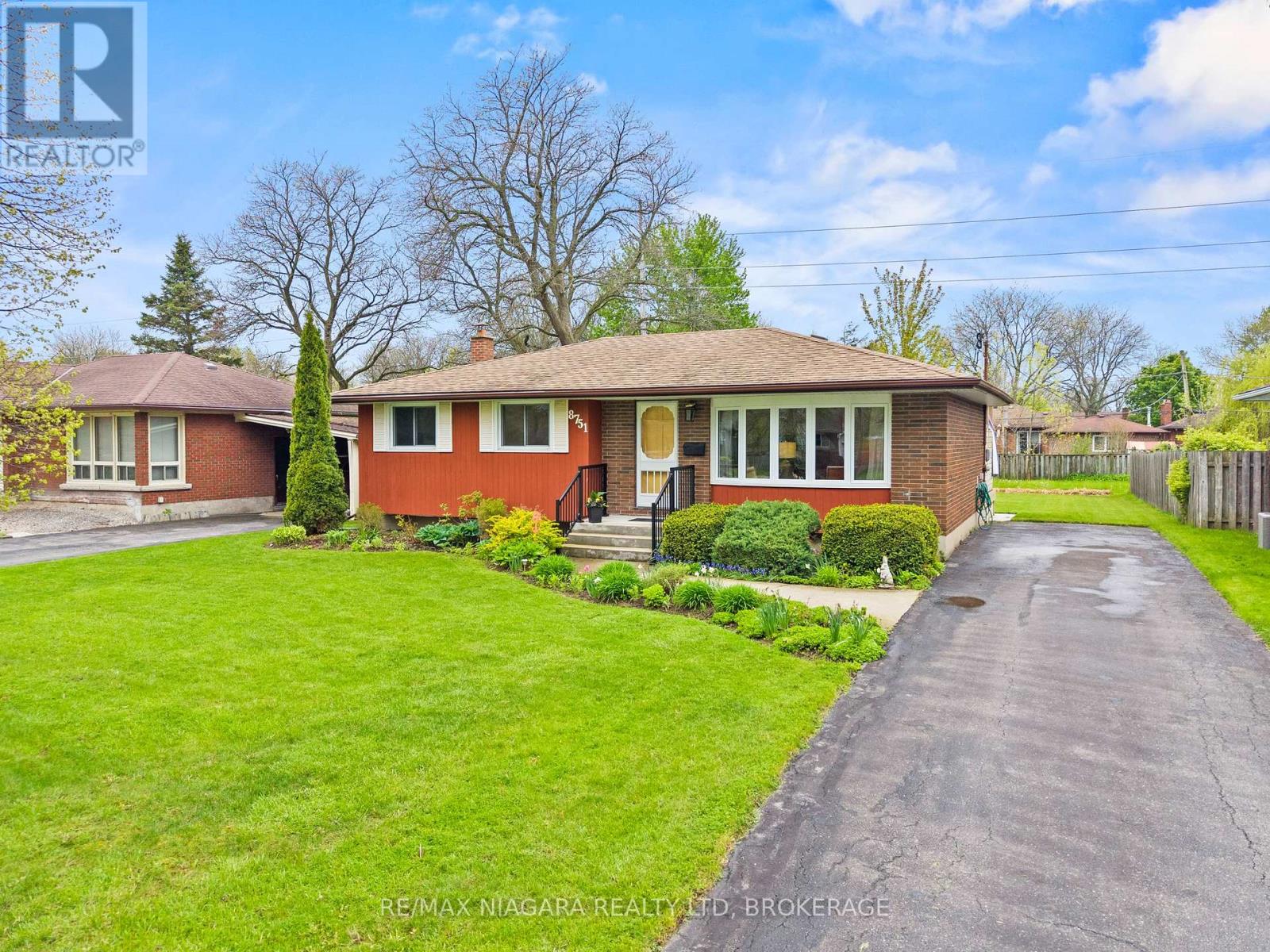 MLS® listing #29751821 for sale located at 8751 BANTING AVENUE