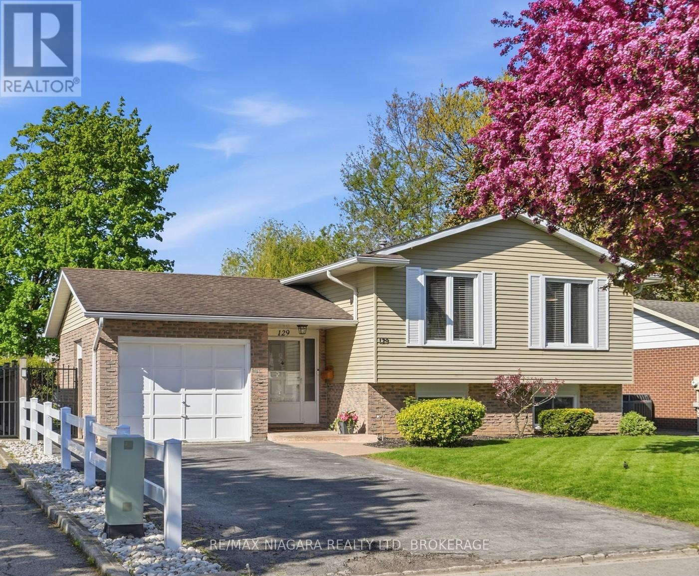 MLS® listing #29751822 for sale located at 129 ELMA STREET