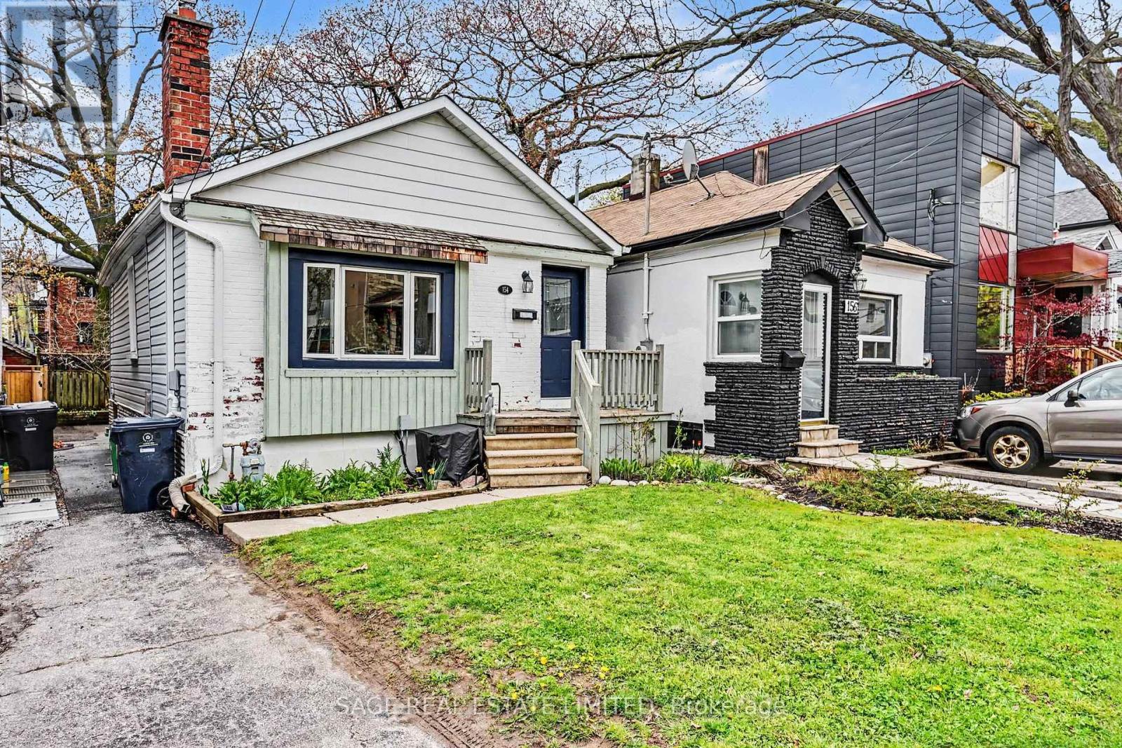 MLS® listing #29751896 for sale located at 154 WARDEN AVENUE