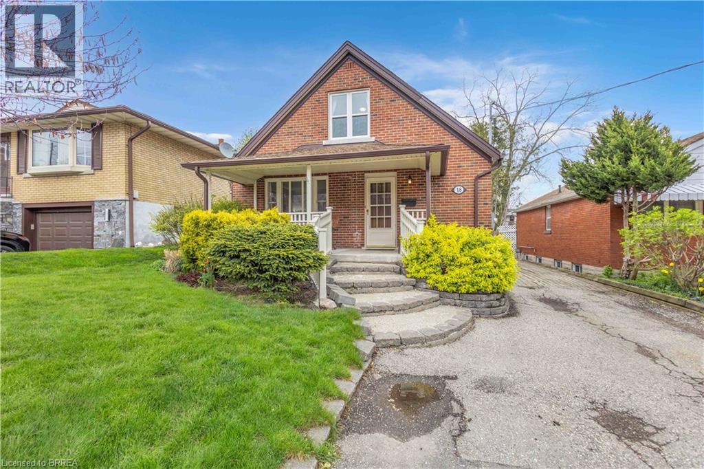 MLS® listing #29752172 for sale located at 18 SOUTH Drive