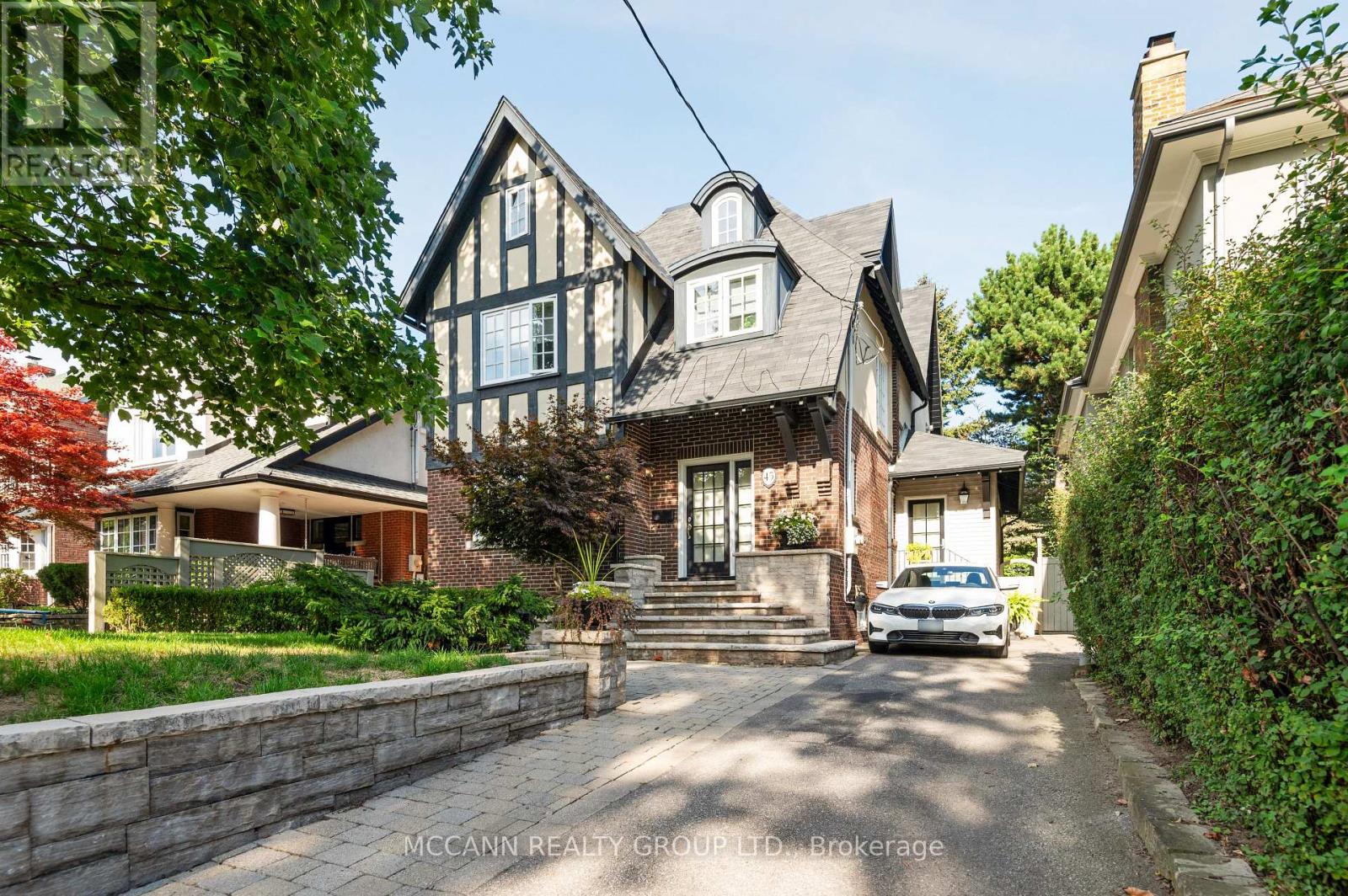 MLS® listing #29752187 for sale located at 45 LASCELLES BOULEVARD