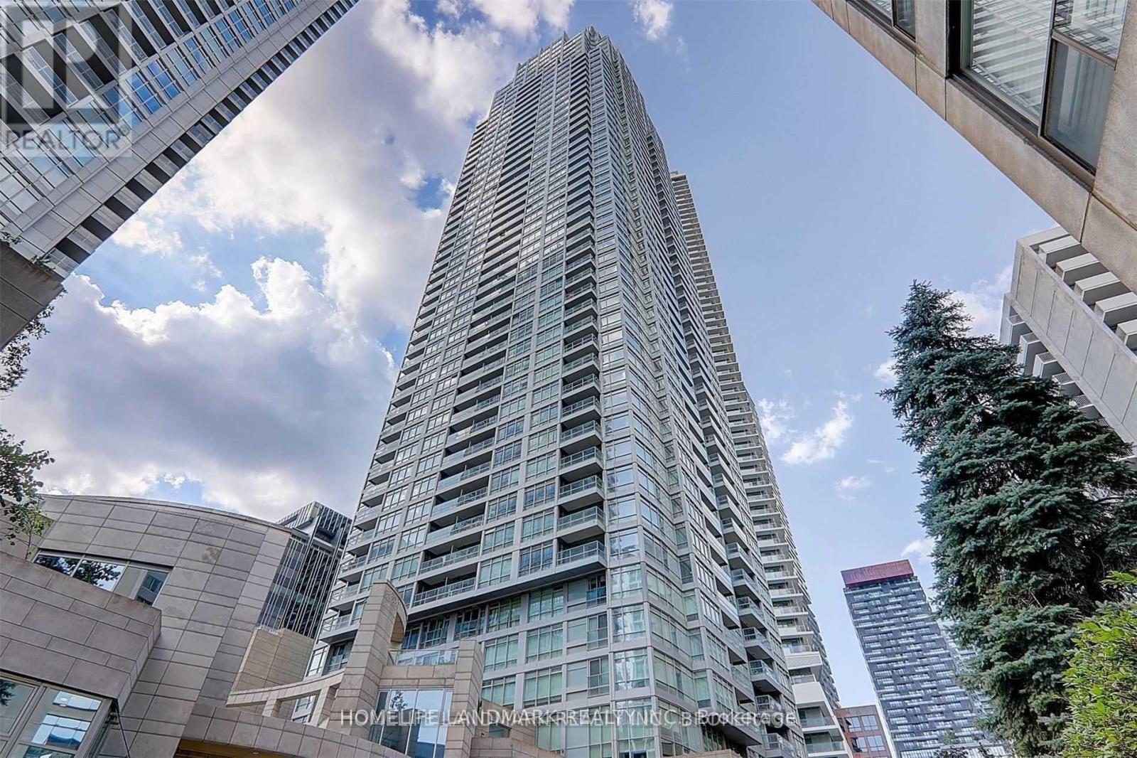 MLS® listing #29753759 for sale located at 4211 - 2191 YONGE STREET