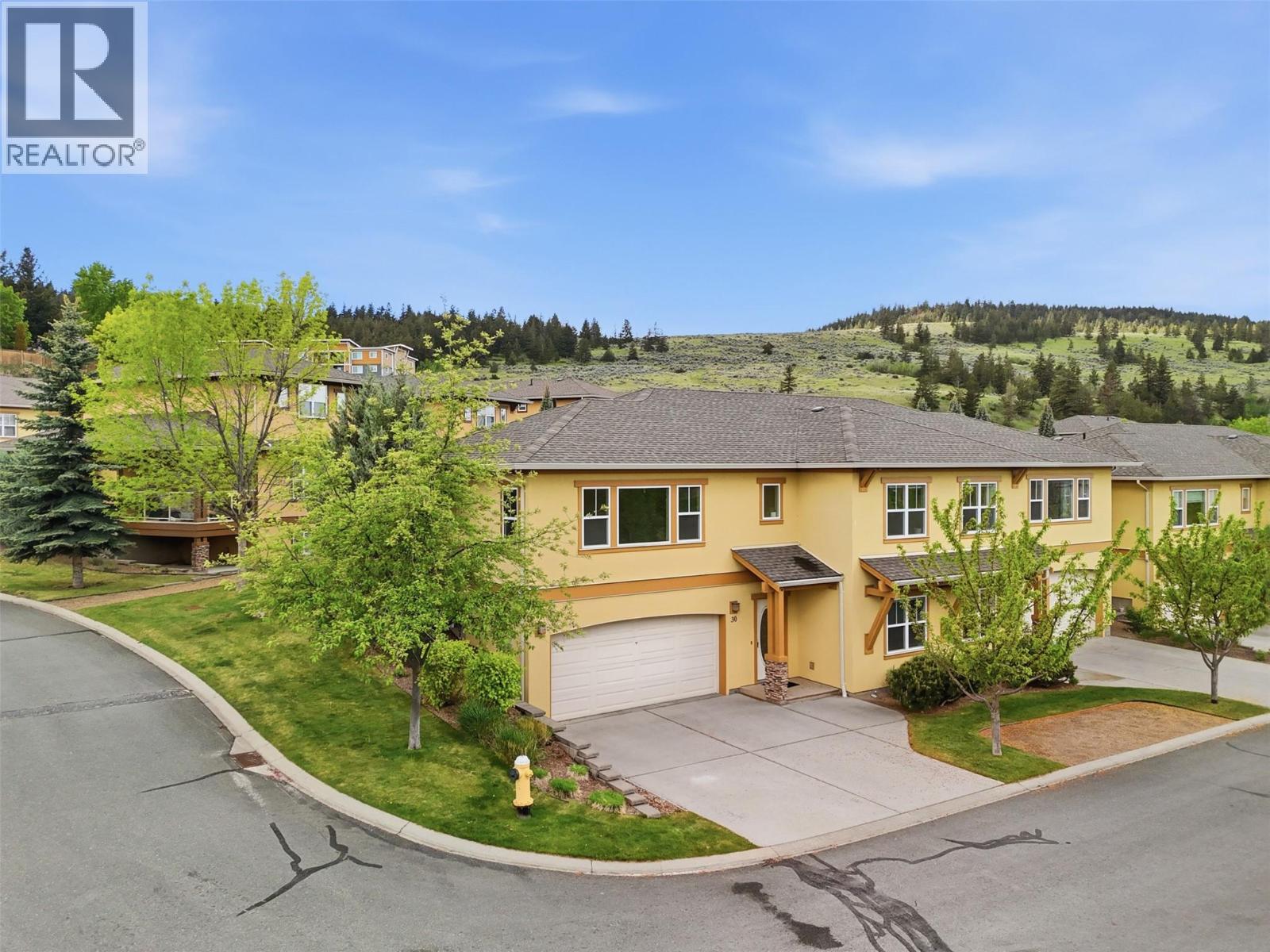 MLS® listing #29754398 for sale located at 1055 ABERDEEN Drive Unit# 30