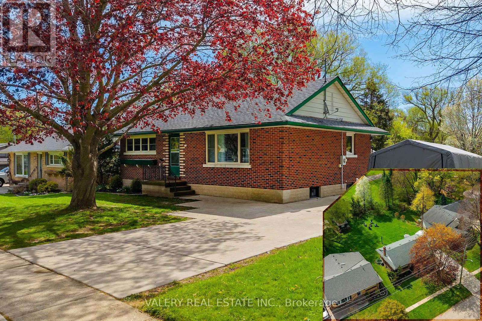 MLS® listing #29757237 for sale located at 325 GRANDVIEW AVENUE