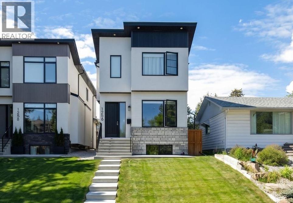 MLS® listing #29757240 for sale located at 1256 Rosehill Drive NW