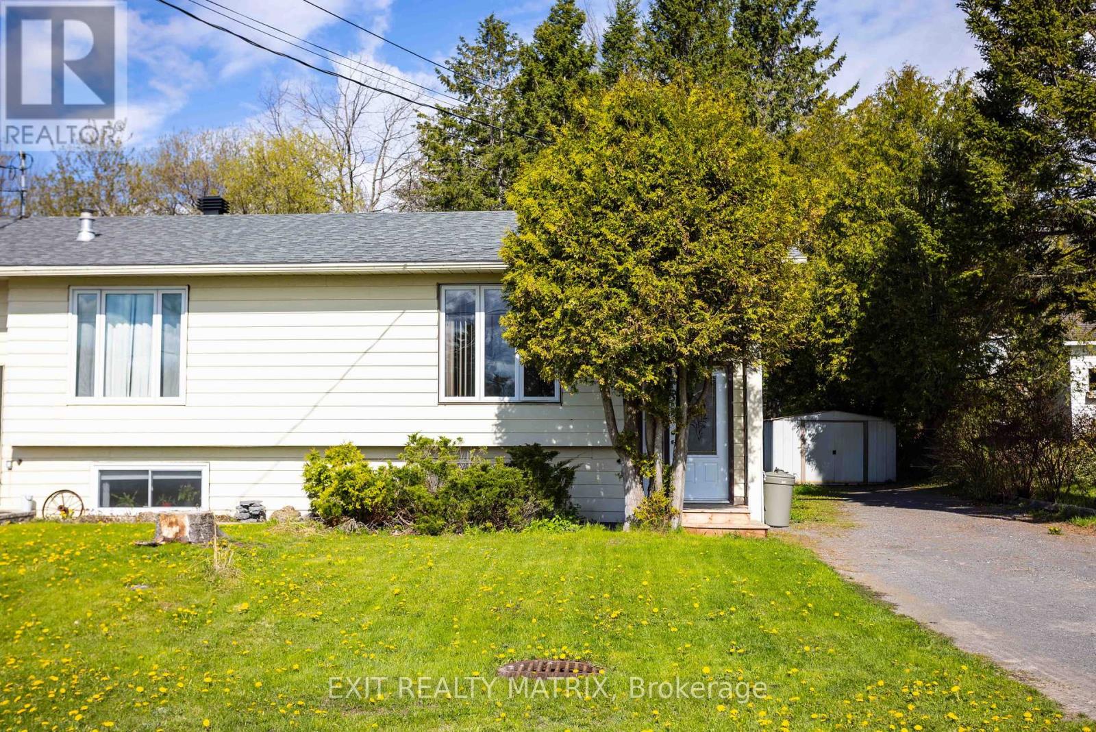 MLS® listing #29757298 for sale located at 82 BERTHA AVENUE