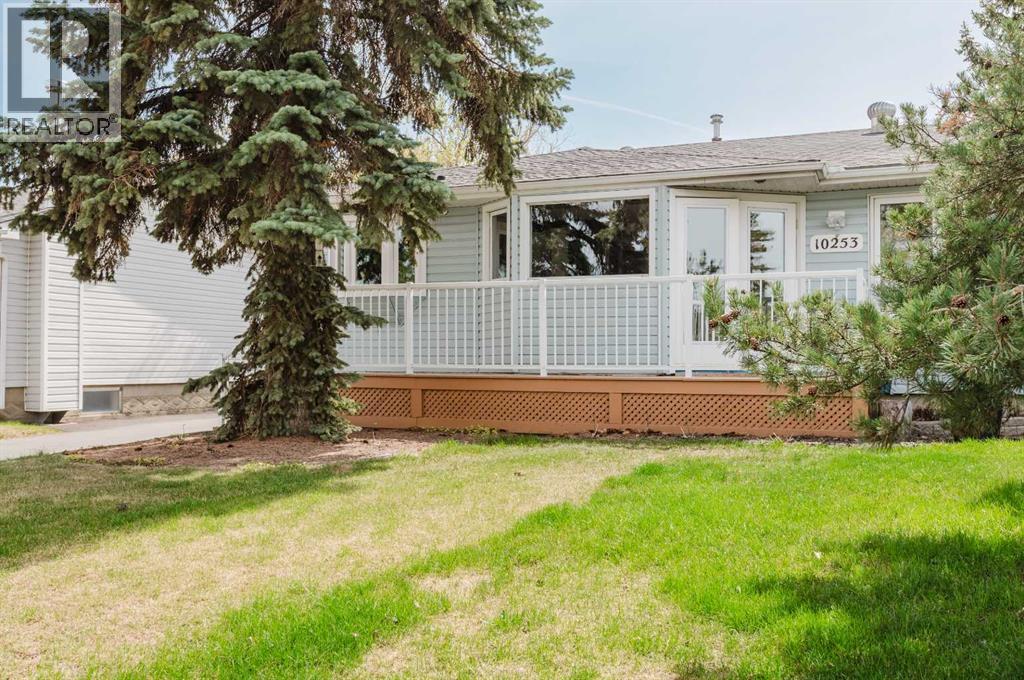 MLS® listing #29757368 for sale located at 10253 112 Avenue