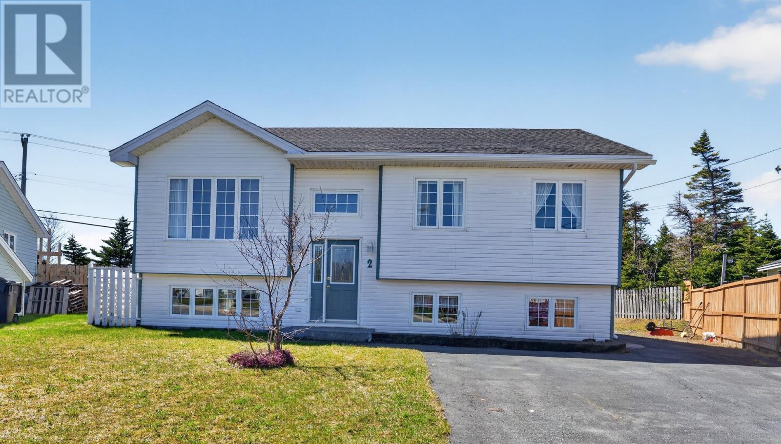 MLS® listing #29757387 for sale located at 2 Rathburn Drive