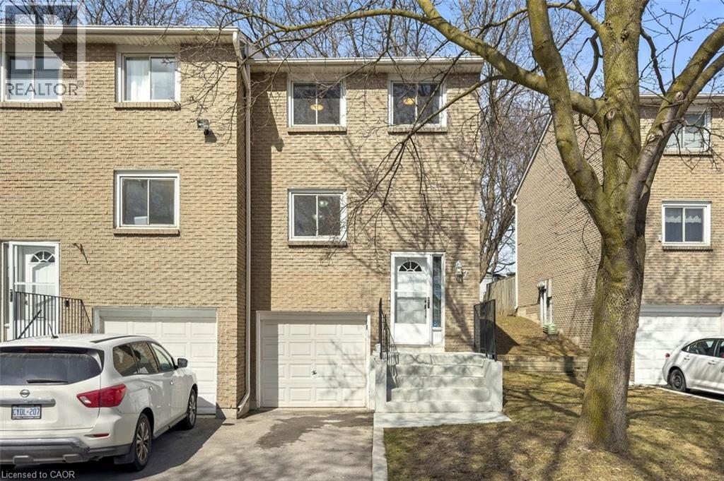 MLS® listing #29757548 for sale located at 121 MORGAN Avenue Unit# 7