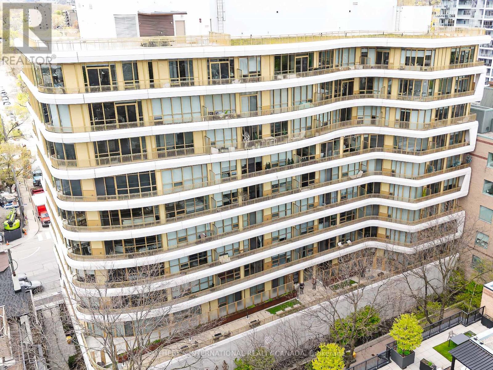 MLS® listing #29757591 for sale located at 508 - 151 AVENUE ROAD