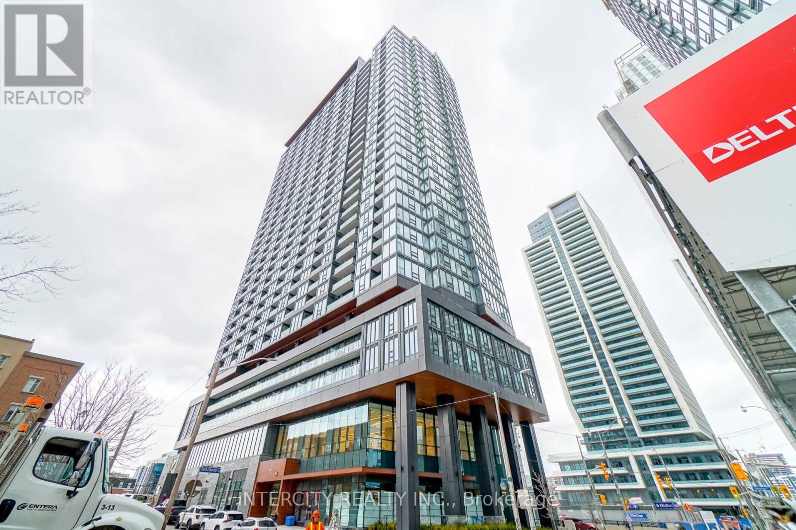 MLS® listing #29757742 for sale located at 2709 - 19 WESTERN BATTERY ROAD