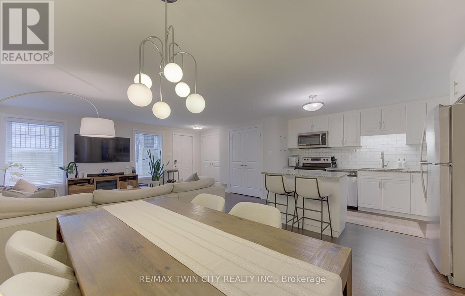 MLS® listing #29757871 for sale located at 20H - 1989 OTTAWA STREET S
