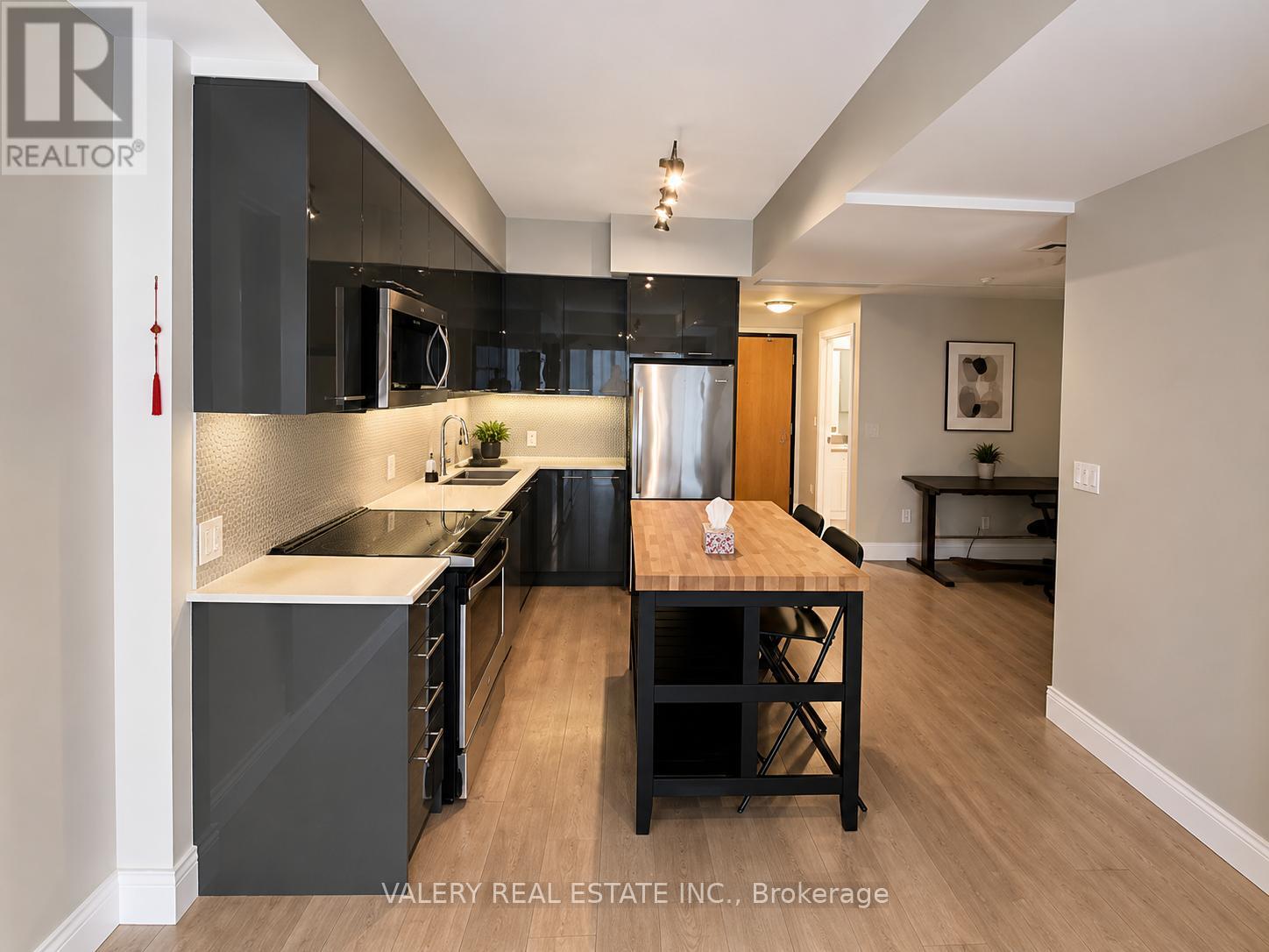MLS® listing #29760855 for sale located at 519 - 15 PRINCE ALBERT BLVD BOULEVARD