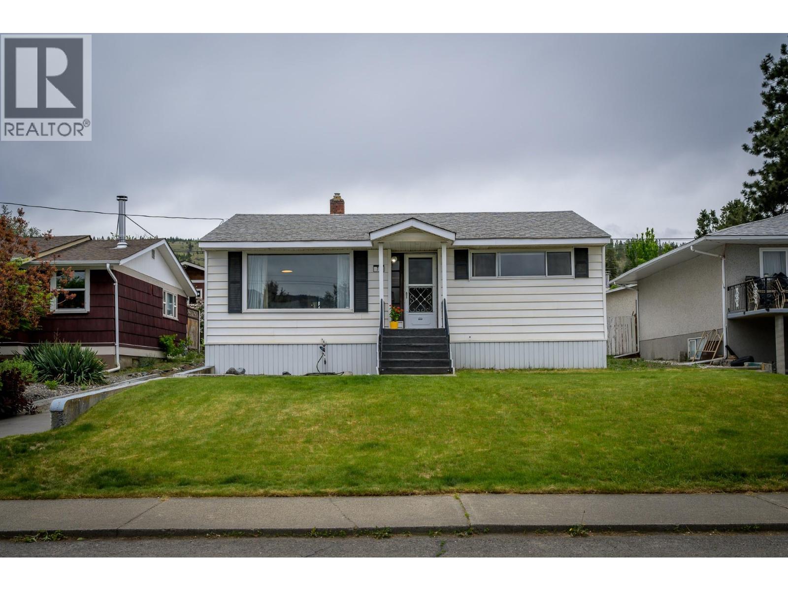 MLS® listing #29762900 for sale located at 743 DOUGLAS Street