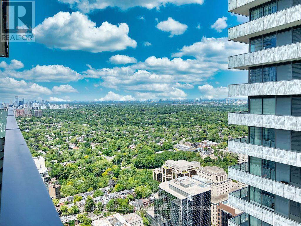 MLS® listing #29763724 for sale located at LPH5106 - 42 CHARLES STREET E