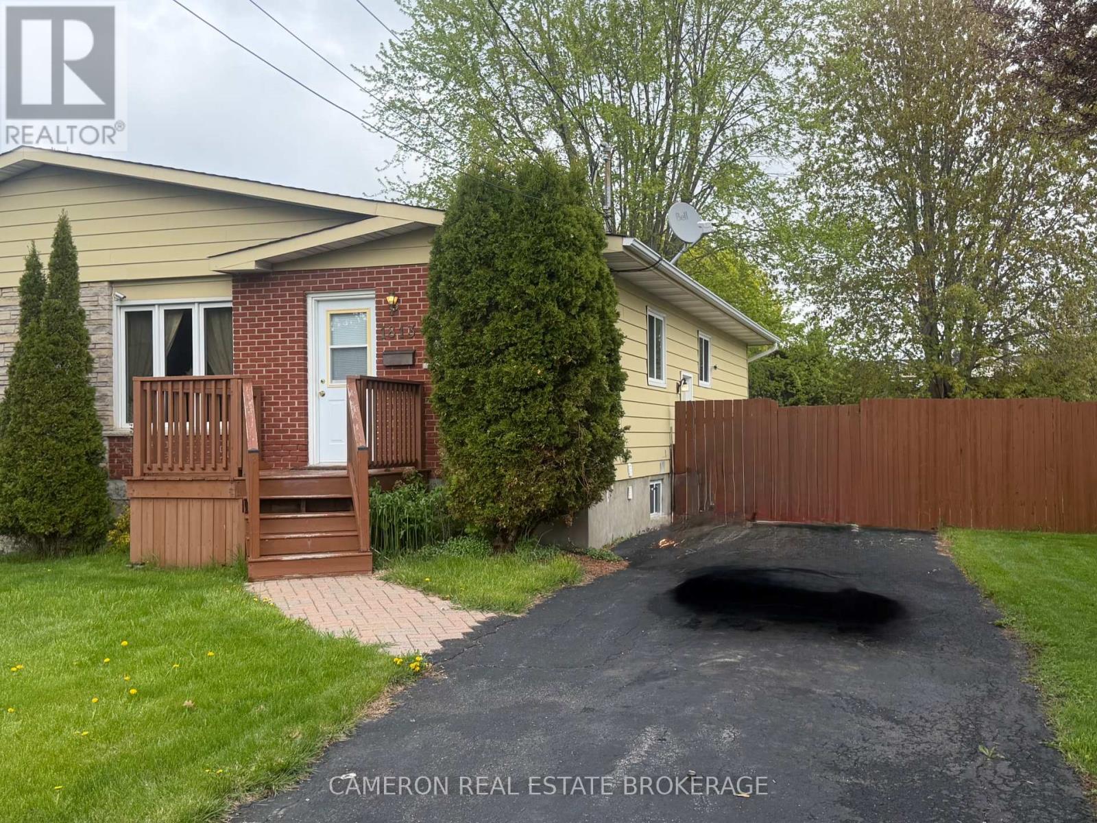 MLS® listing #29763923 for sale located at 1813 ELGIN STREET