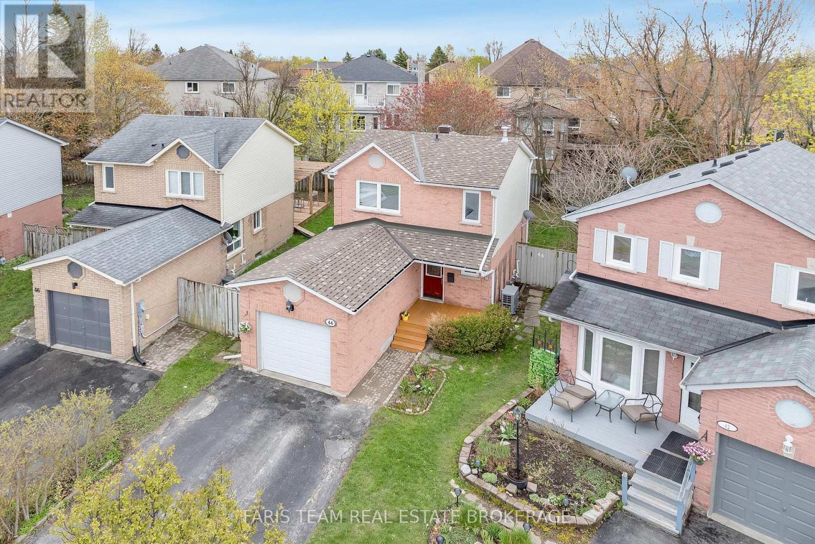 MLS® listing #29763928 for sale located at 44 HADDEN CRESCENT