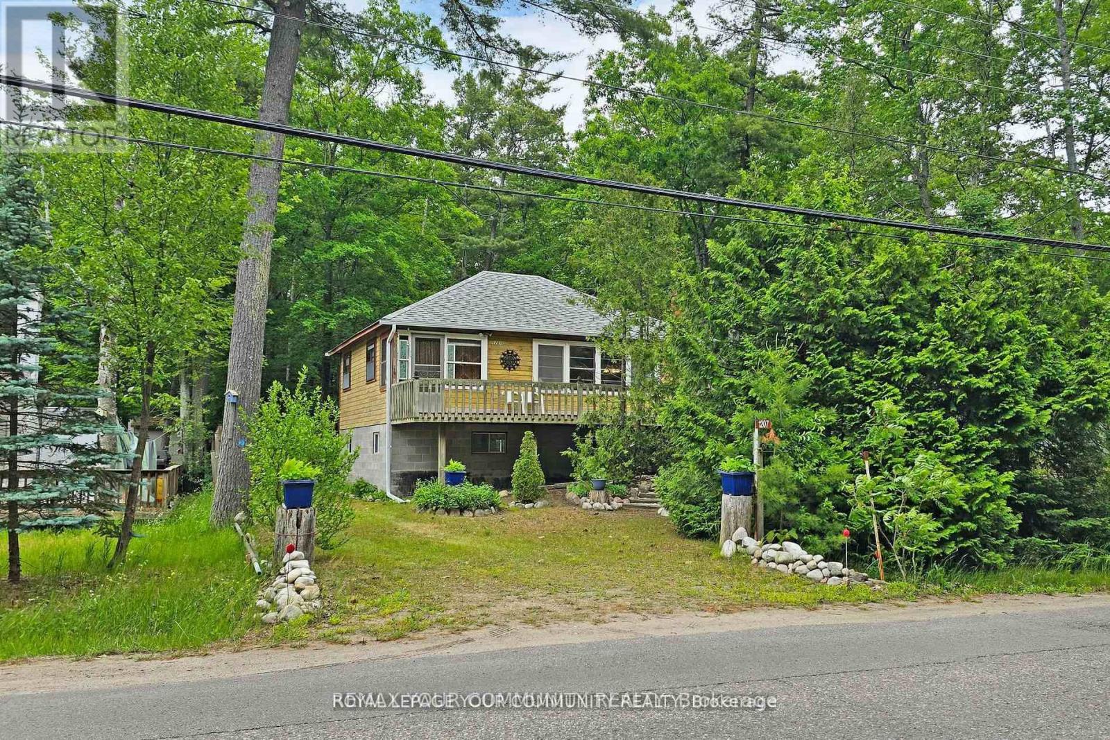 MLS® listing #29764197 for sale located at 1207 TINY BEACHES ROAD S