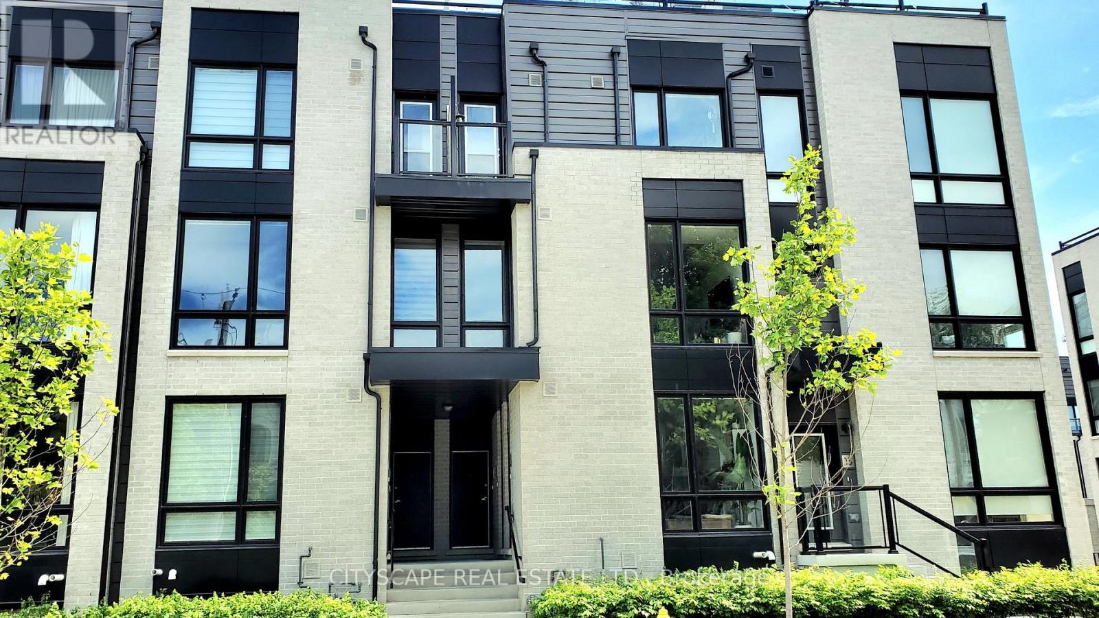 MLS® listing #29764581 for sale located at 9 - 31 FLORENCE STREET