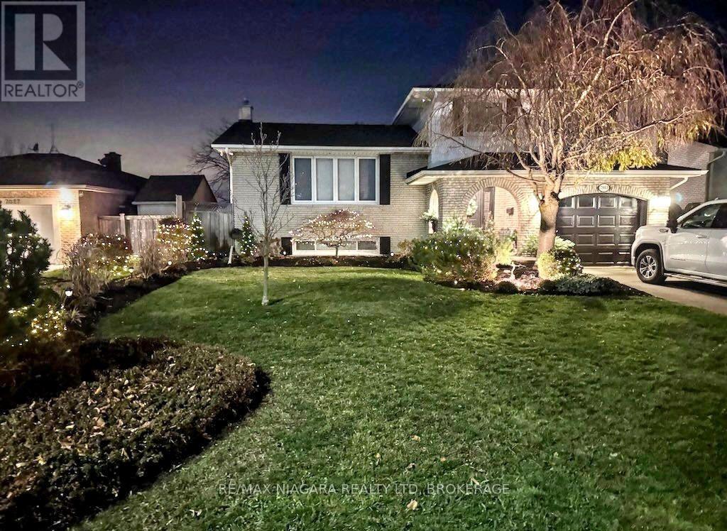 MLS® listing #29764877 for sale located at 7013 GLENGOWAN CRESCENT