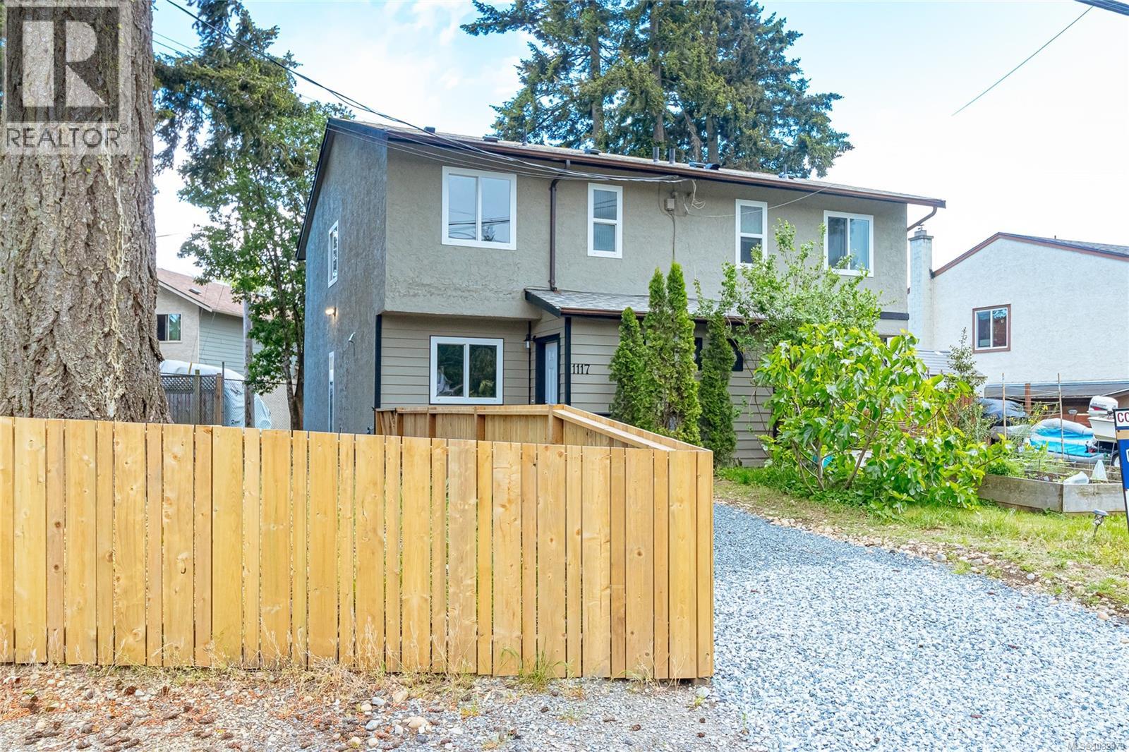 MLS® listing #29764907 for sale located at 1117 Goldstream Ave